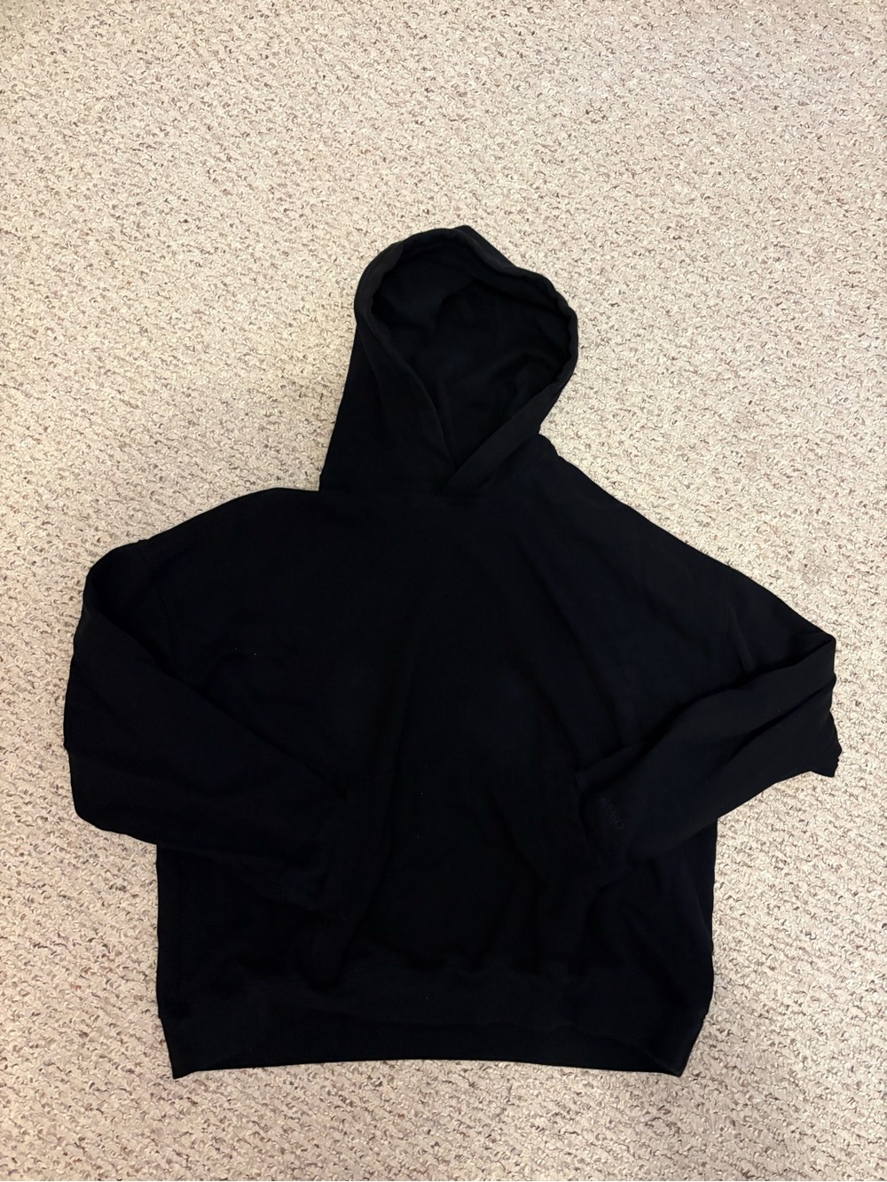 Men’s XL Aeropostale solid black hoodie